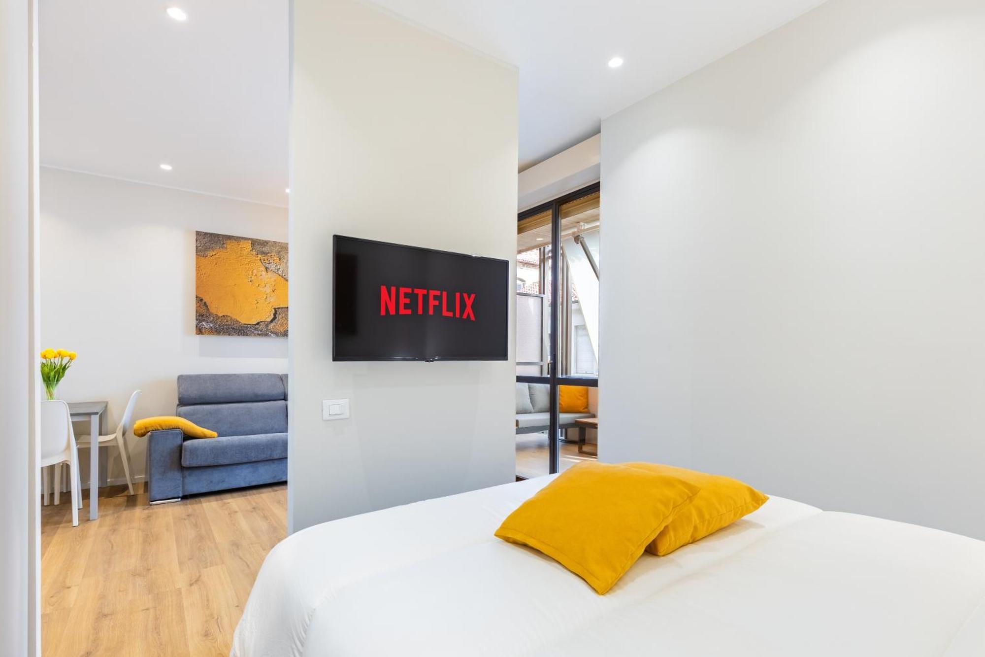 C8 Apartments Асти Экстерьер фото