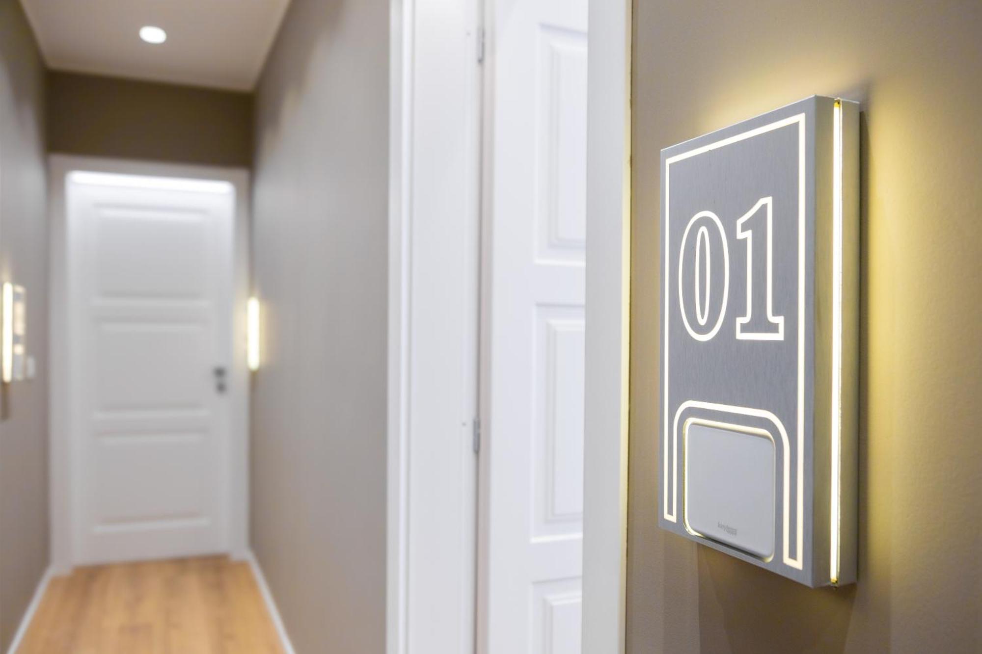 C8 Apartments Асти Экстерьер фото