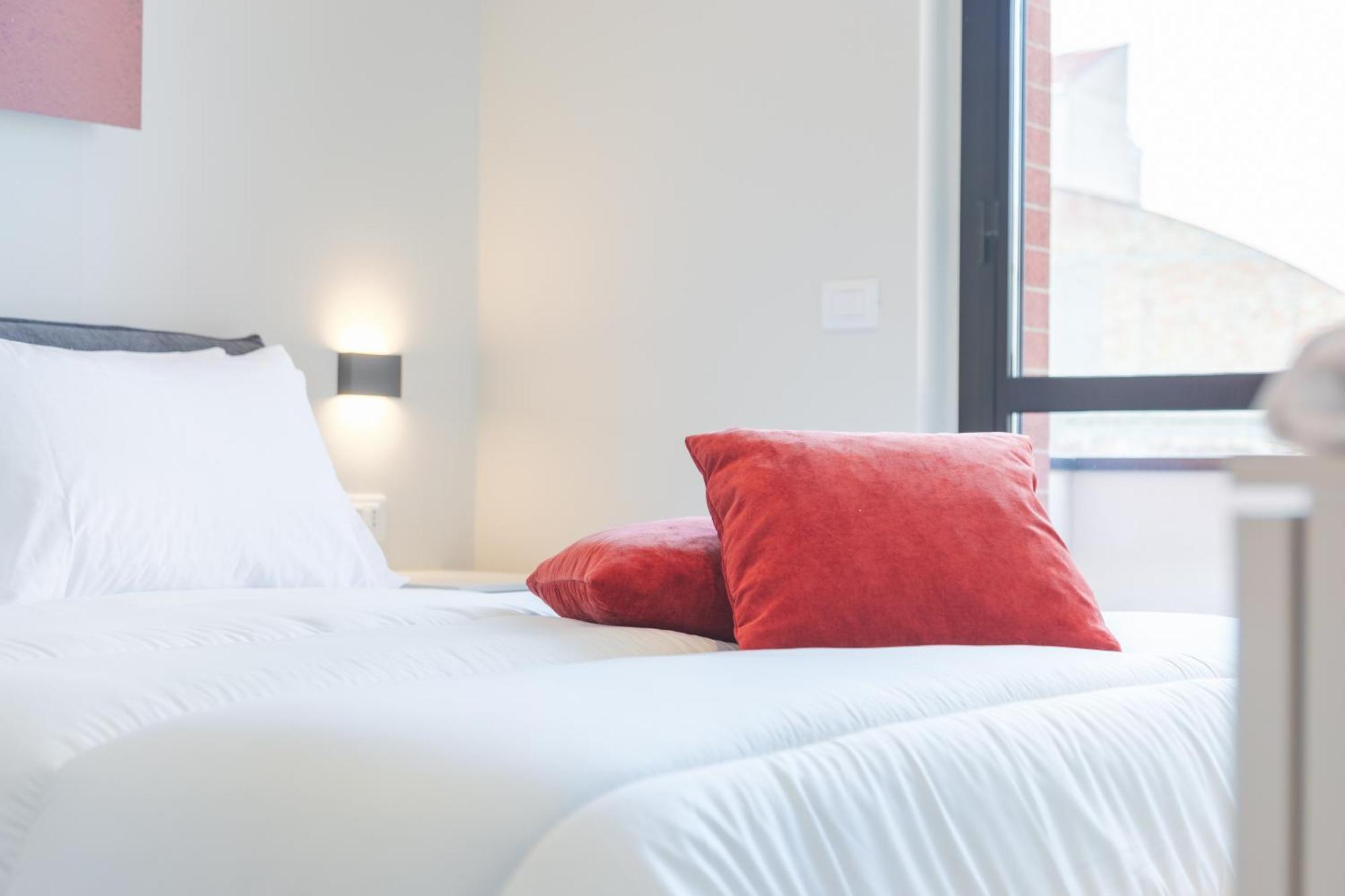 C8 Apartments Асти Экстерьер фото